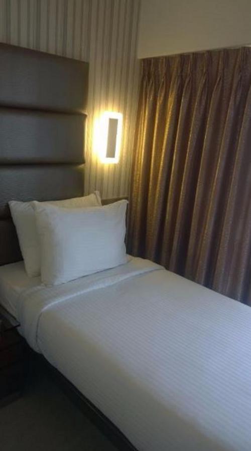 Hotel Kk Residency Chandīgarh Extérieur photo
