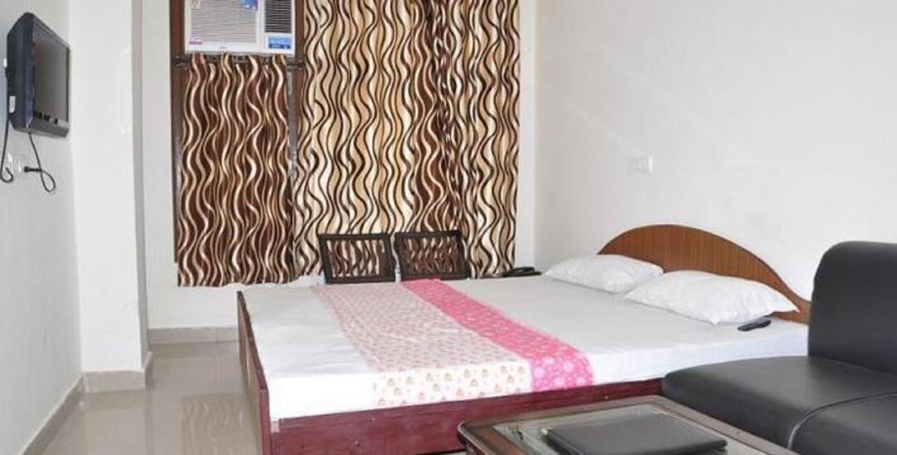 Hotel Kk Residency Chandīgarh Extérieur photo